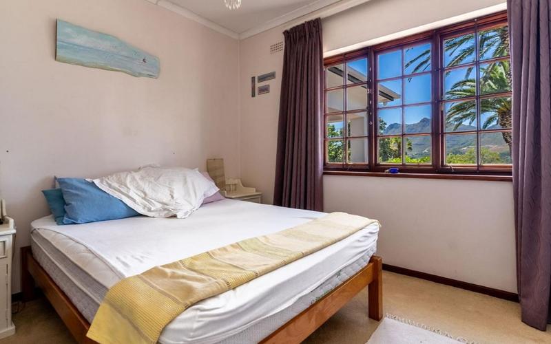 4 Bedroom Property for Sale in Hout Bay Western Cape